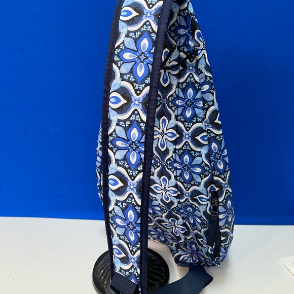 Vera Bradley Ripstop Sling Backpack in Raindrop Medallion NWT - Picture 7 of 10